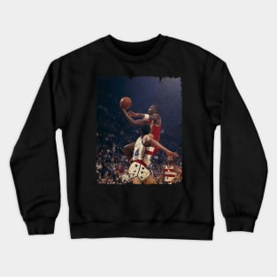 Michael Jordan vs Washington Bullets, 1985 Crewneck Sweatshirt